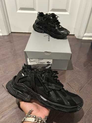 Balenciaga Balenciaga runners all black og all