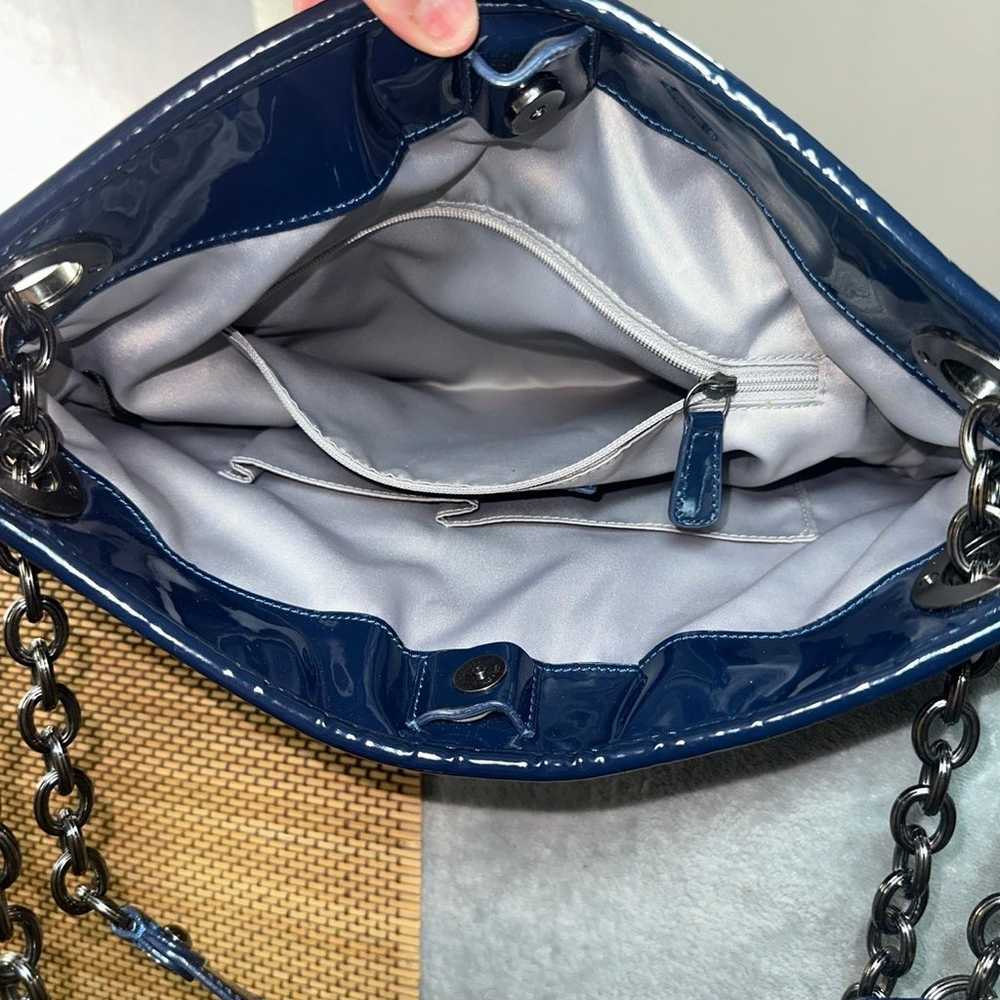 COACH POPPY NAVY LIQUID GLASS PATENT LEATHER CHAI… - image 8