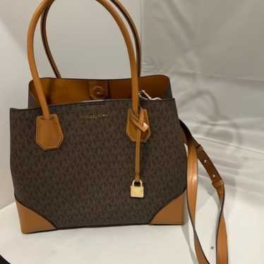 Michael Kors Mercer Gallery Bag