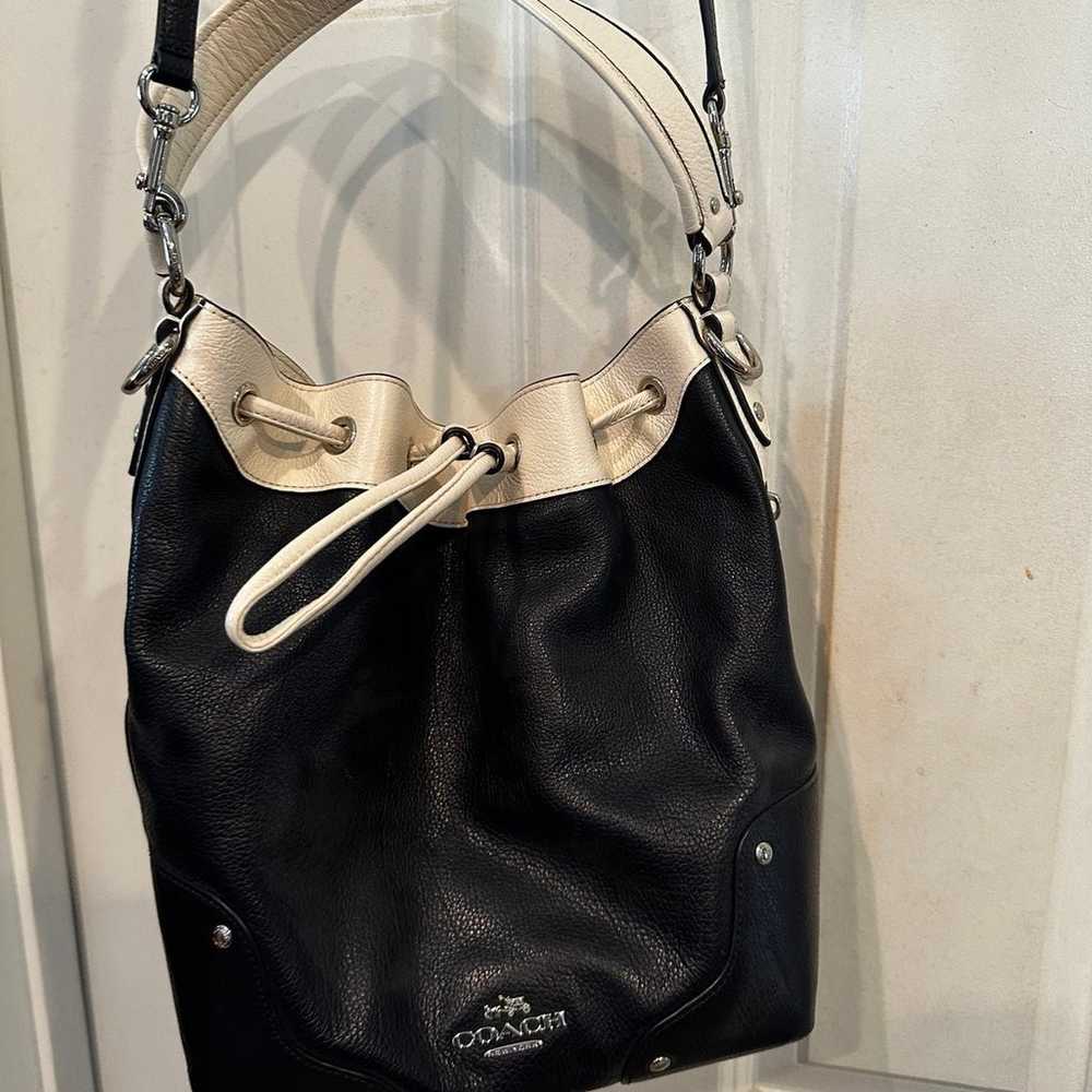 Coach navy & chalk bucket bag - image 1