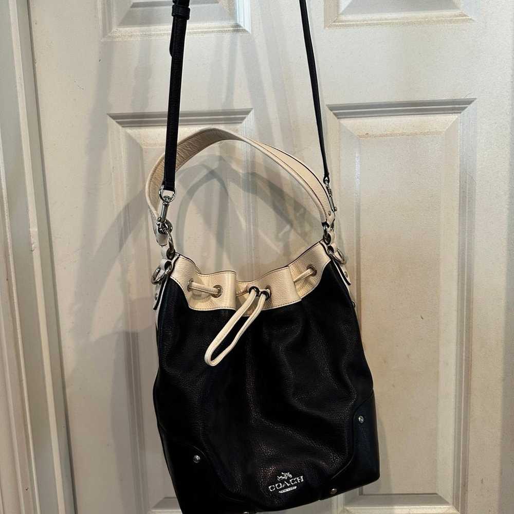 Coach navy & chalk bucket bag - image 2