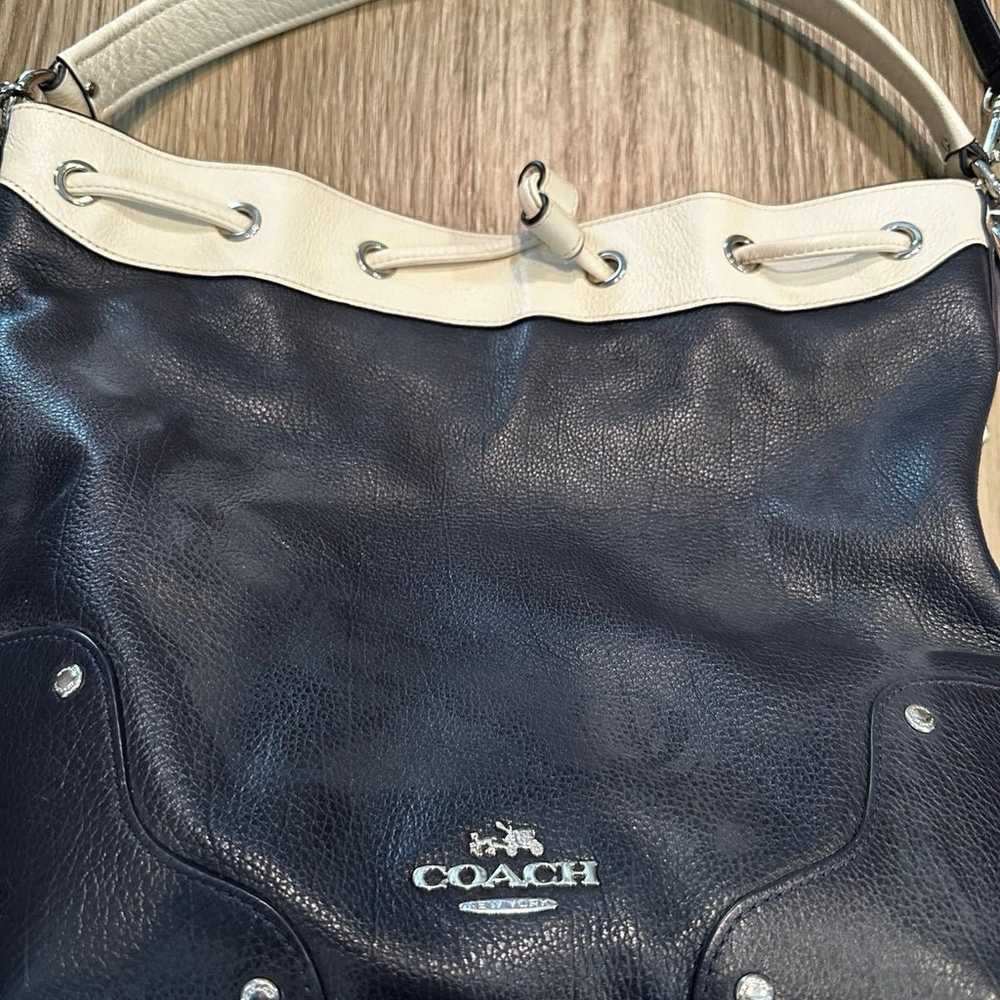 Coach navy & chalk bucket bag - image 5