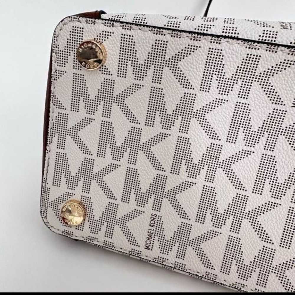 michaels Kors Maddie- still w/ tag/used 1x • READ… - image 2