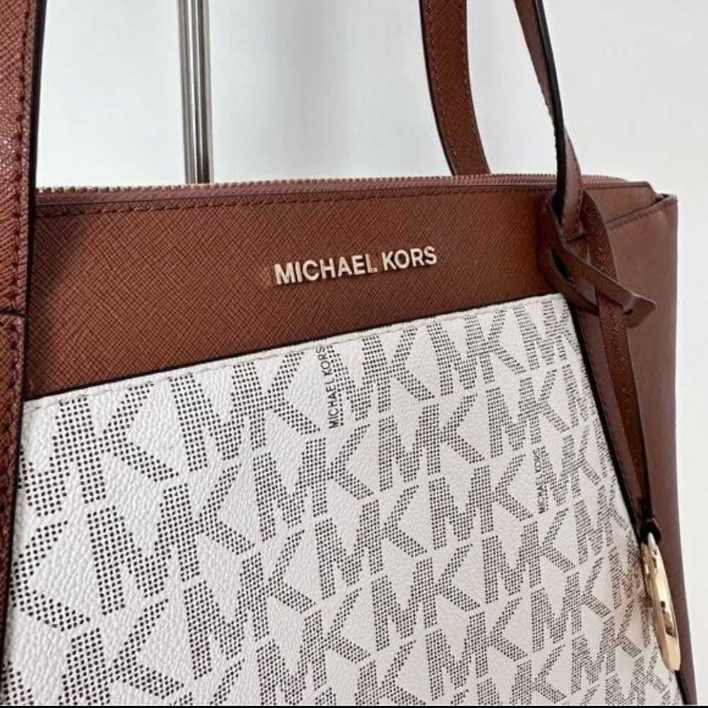 michaels Kors Maddie- still w/ tag/used 1x • READ… - image 5