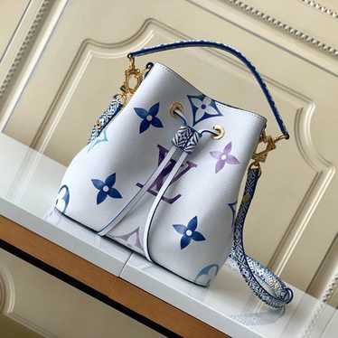 Louisvuitton shoulder bag