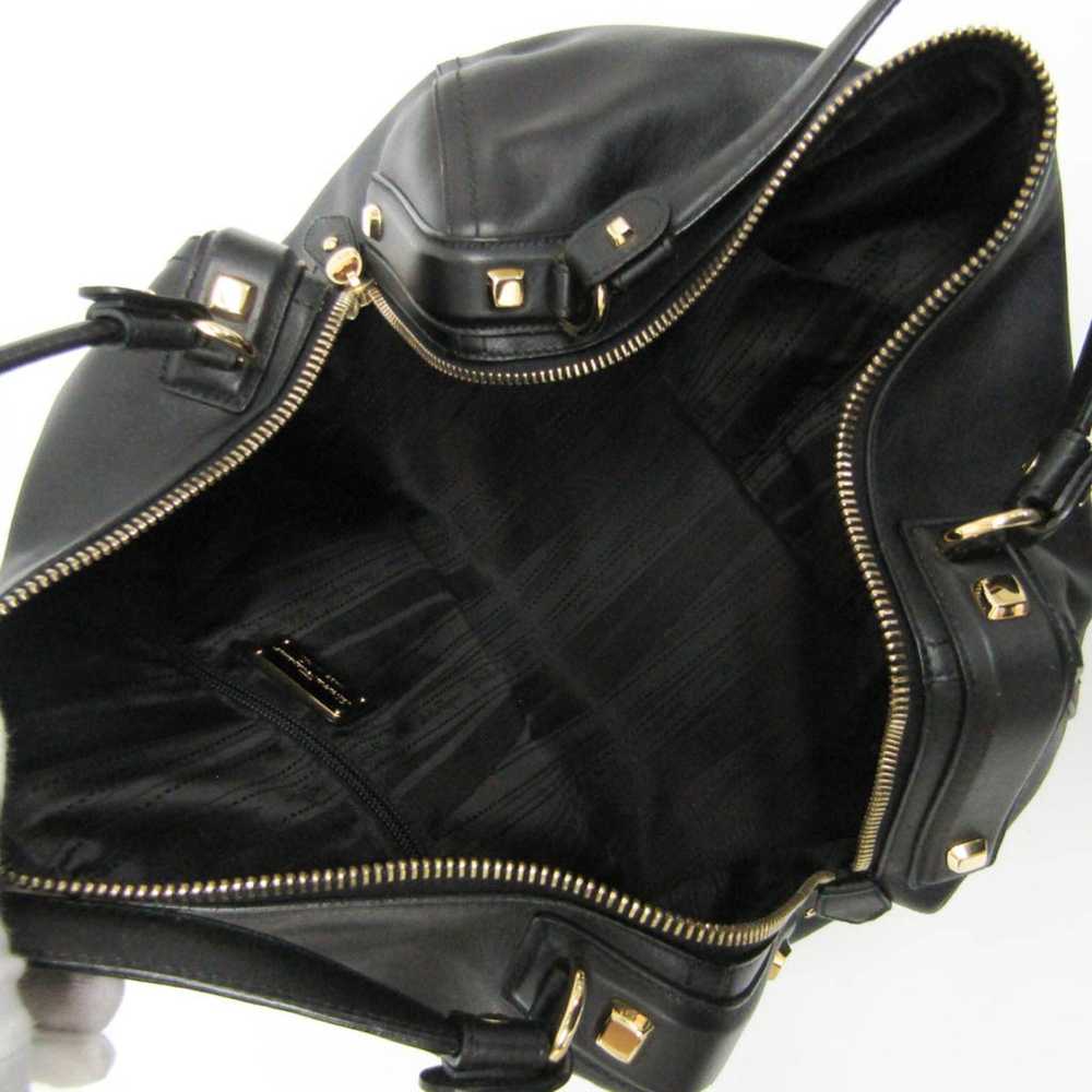 Salvatore Ferragamo Black Leather Handbag (Pre-Ow… - image 4