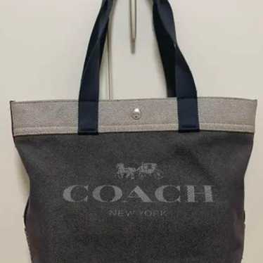 Denim tote bag.