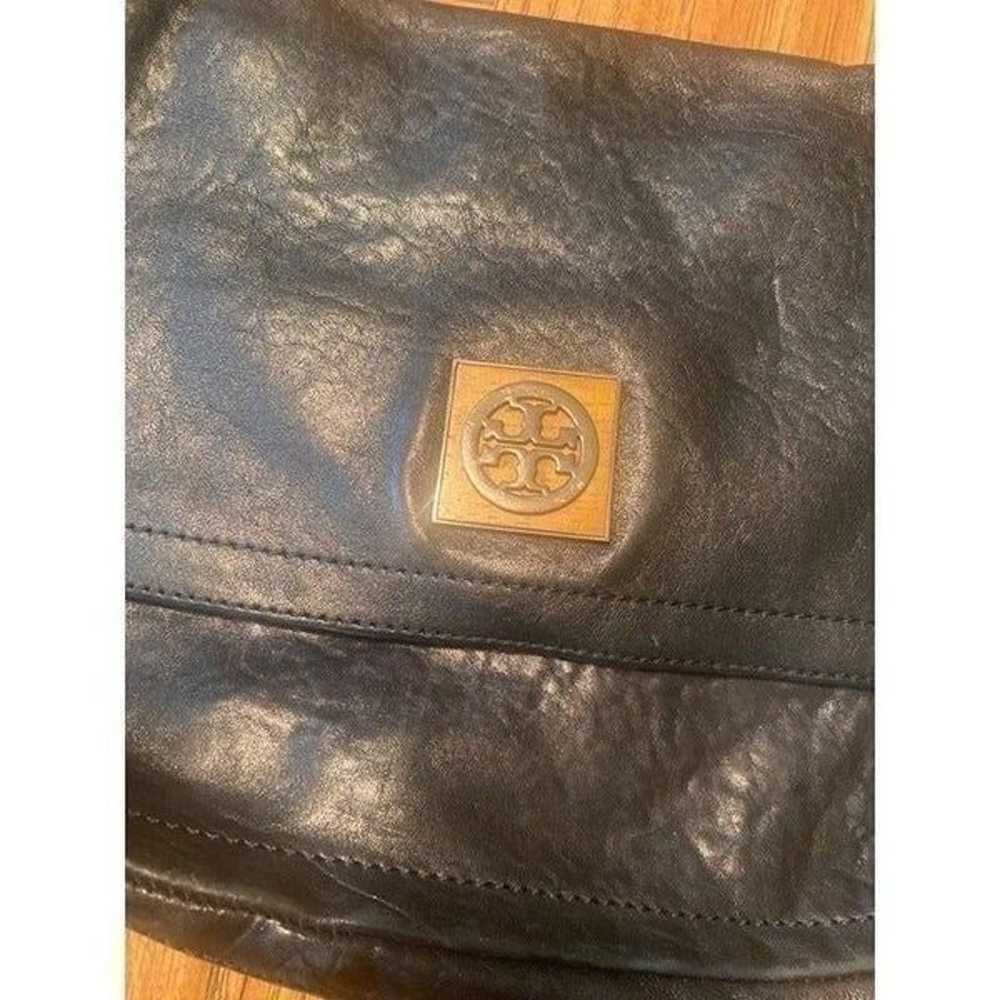 Tory Burch black leather front flap crossbody sho… - image 2