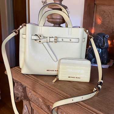 Michael Kors Emilia purse with matching wallet - image 1