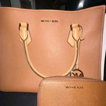 Michael Kors Brown set authentic