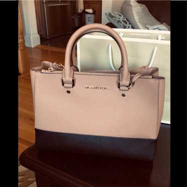 NWOT. Michael Kors