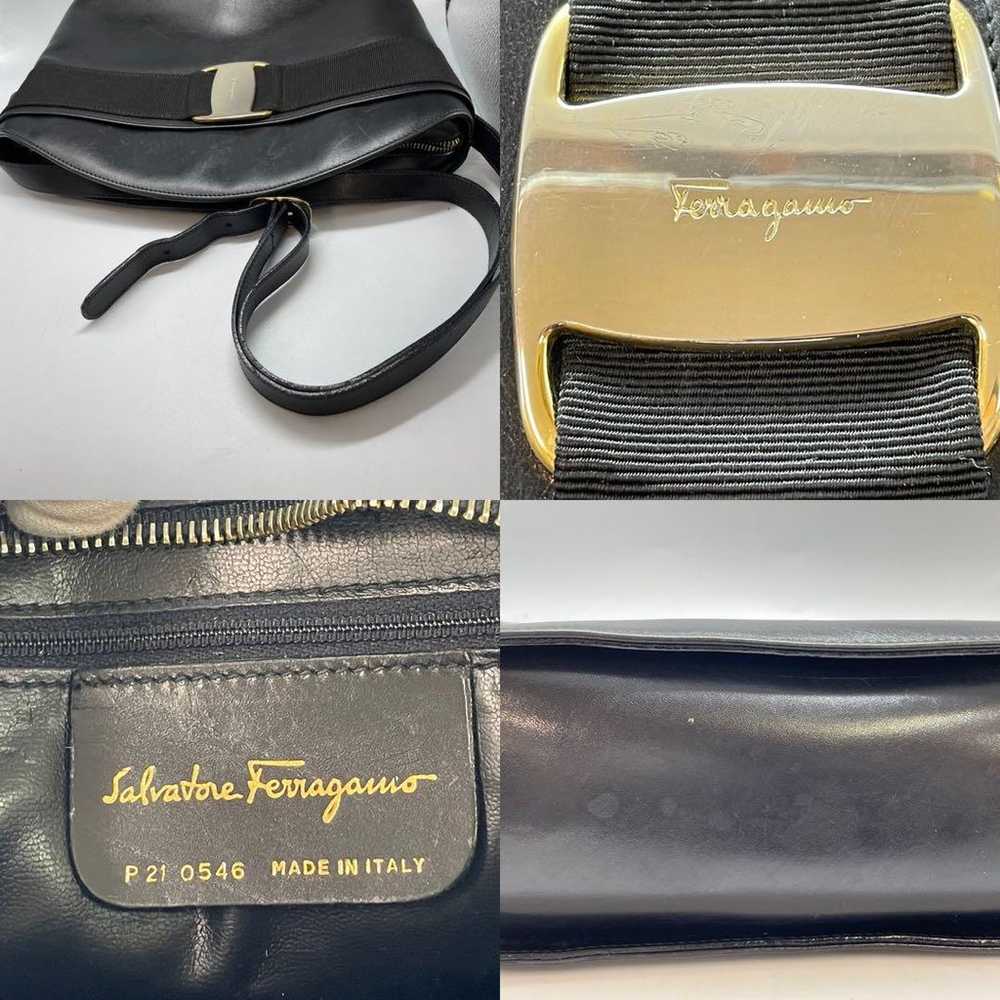 Salvatore Ferragamo shoulder bag pouchette Vara l… - image 4