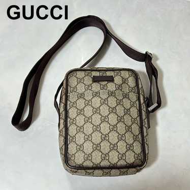 GUCCI GG Supreme Shoulder Bag