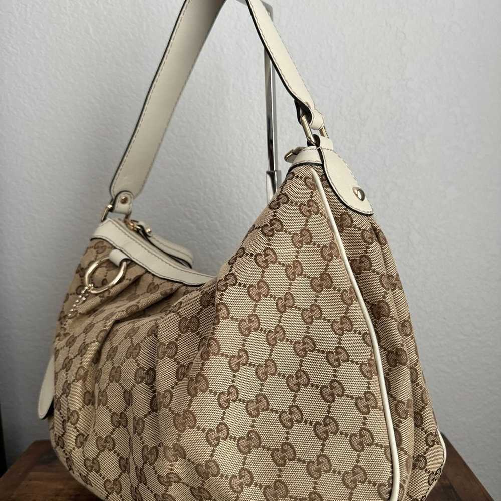 Gucci Sukey GG Neutral/Beige Color Canvas Medium … - image 5