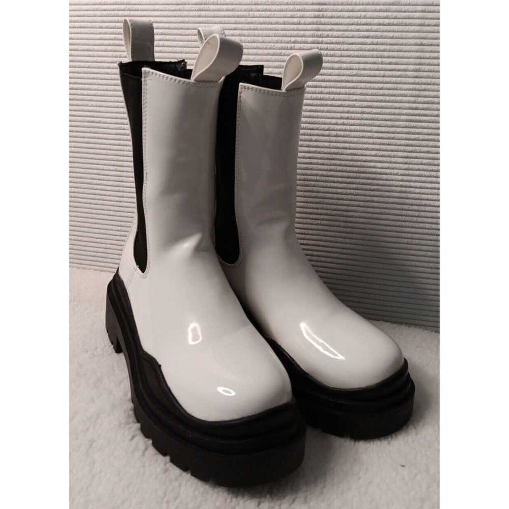 Azalea Wang White Chosted Chelsea Boots Size 6  b… - image 1