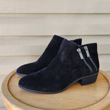 Gianni Bini Tinslea black suede booties