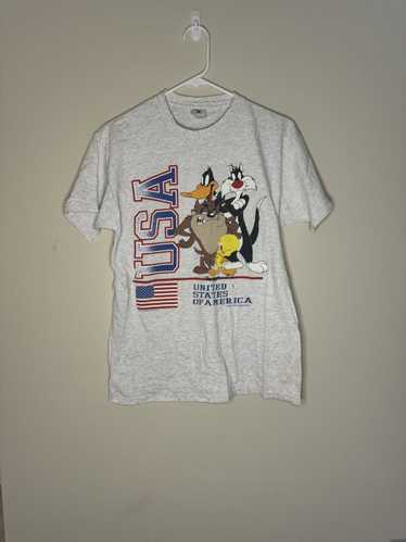 Delta Vintage 1995 Looney Tunes USA Graphic Tee