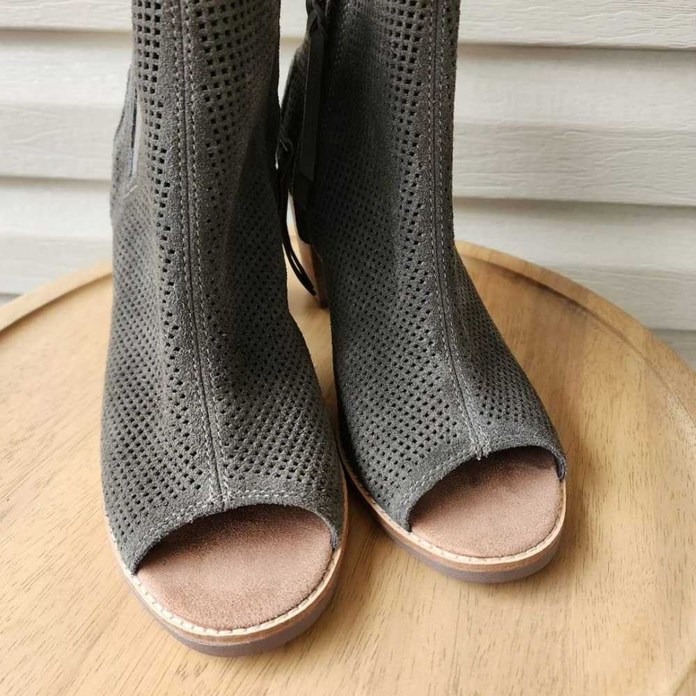 Toms Majorca suede casual booties - image 4