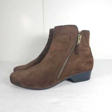 Taos Women’s Delilah US 8 Brown Suede Side Zip Ank