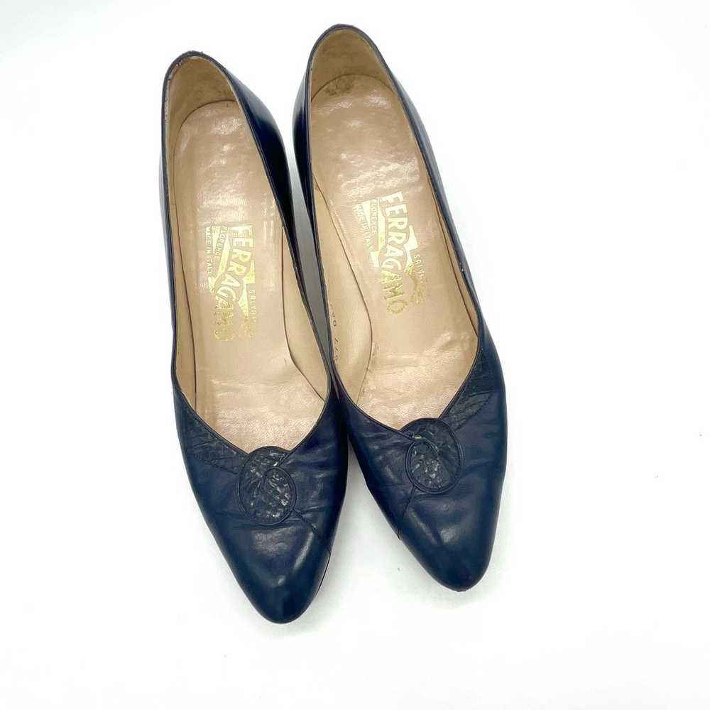 Salvatore Ferragamo Vintage Navy Blue High Heels … - image 6