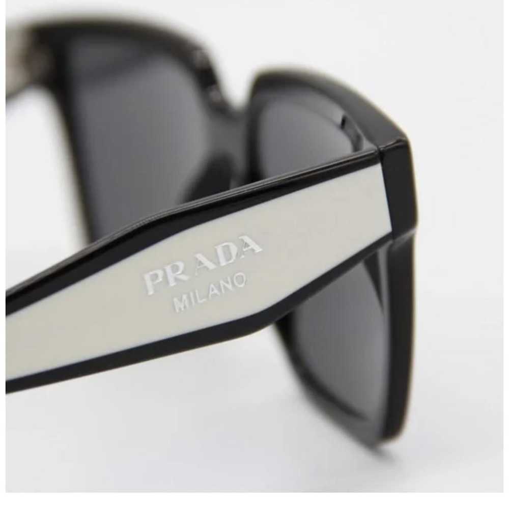 Prada Oversized sunglasses - image 4