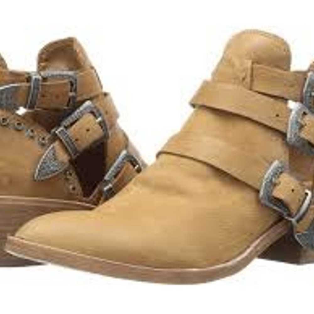 Dolce Vita Spur Buckle Strap Booties - image 6