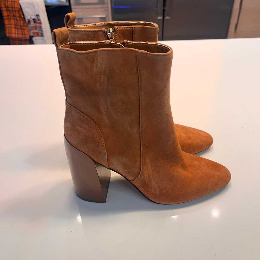 NEW Vince Camuto Enverna Zip Up Ankle Booties Siz… - image 4