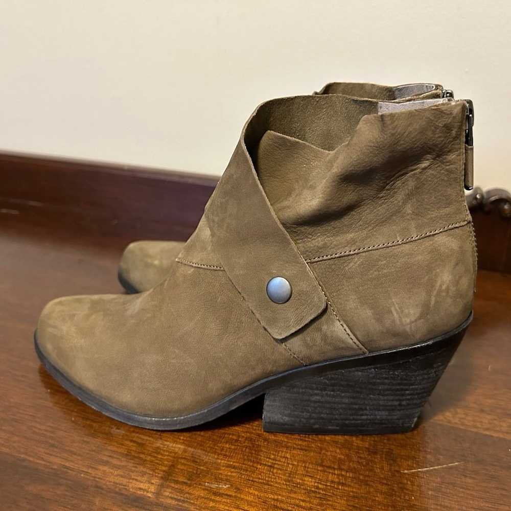 Eileen Fisher Boots Womens 8 Suede Leather Bootie… - image 6