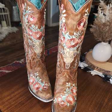 Corral cowboy boots