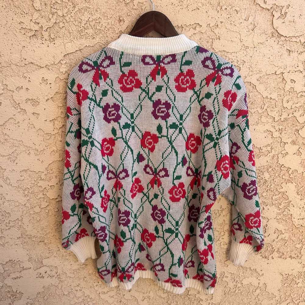 Vintage Vintage Rose Knitted Sweater 90s USA Medi… - image 2