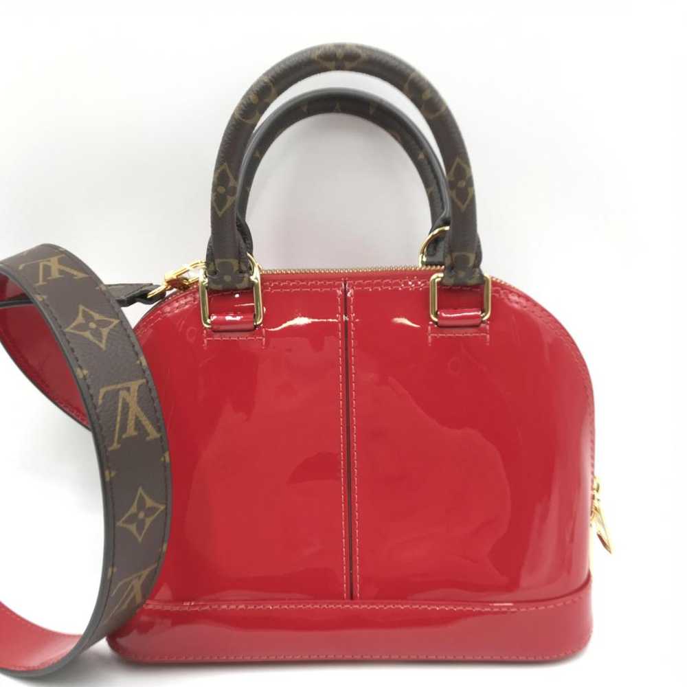 Louis Vuitton Néo Alma patent leather handbag - image 2