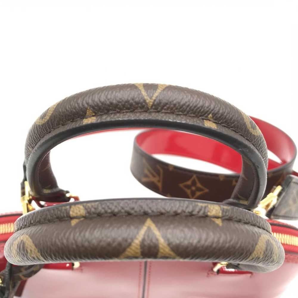 Louis Vuitton Néo Alma patent leather handbag - image 7