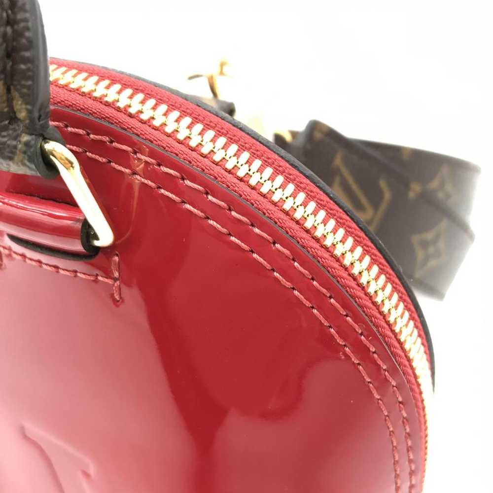 Louis Vuitton Néo Alma patent leather handbag - image 8