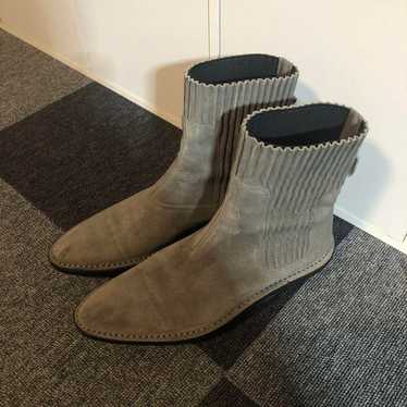 Balenciaga side gore boots. - image 1