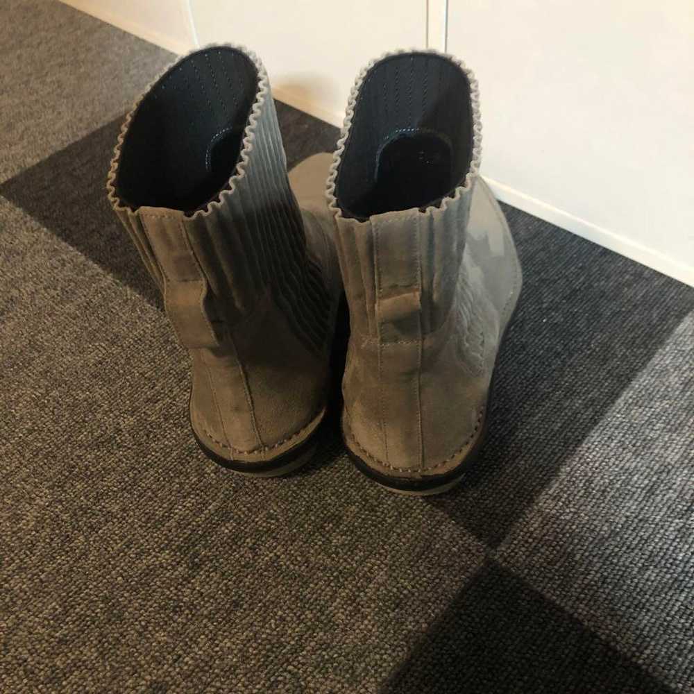 Balenciaga side gore boots. - image 2