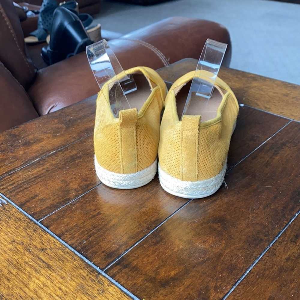 Clarks
Yellow Suede Azella Theoni Flats mustard y… - image 5