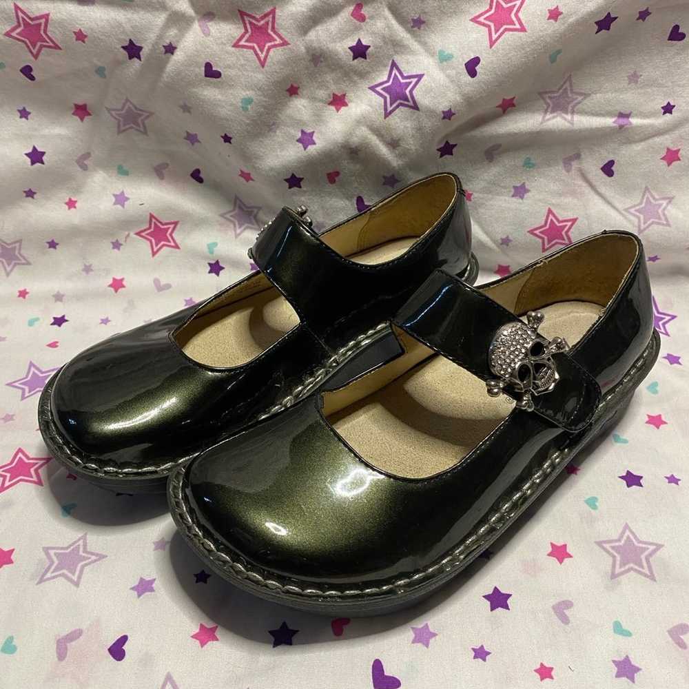 Super cute y2k Alegria goth flats with skulls - image 1