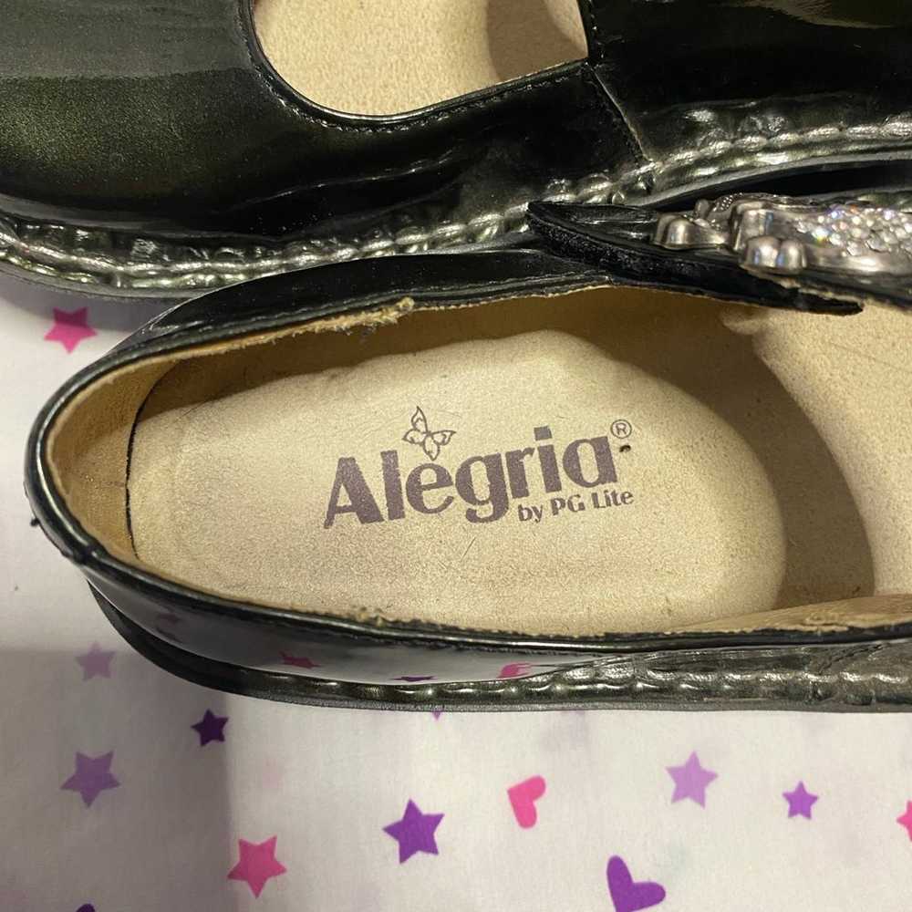 Super cute y2k Alegria goth flats with skulls - image 2