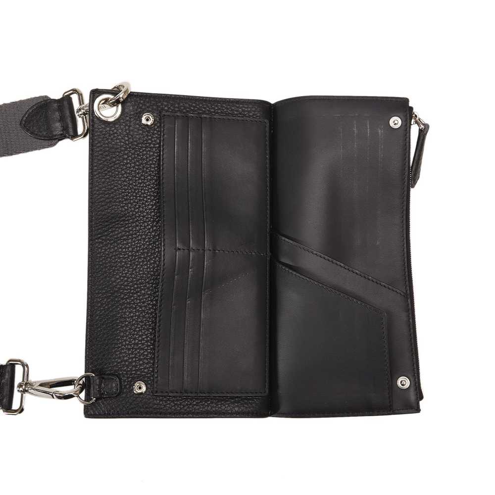 Fendi Fendi Flat Pouch Leather Crossbody - image 5