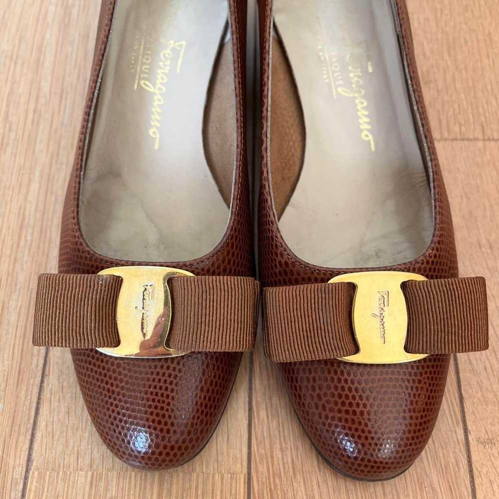 Salvatore Ferragamo Varina Leather Pumps 4 1/2 Br… - image 10