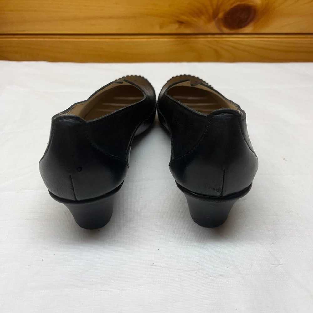 SAS Sonyo Black Slip-On Heel Size 6.5M - image 2