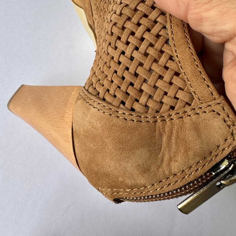 Banana Republic Tan Brown Woven Suede Peep Toe An… - image 4