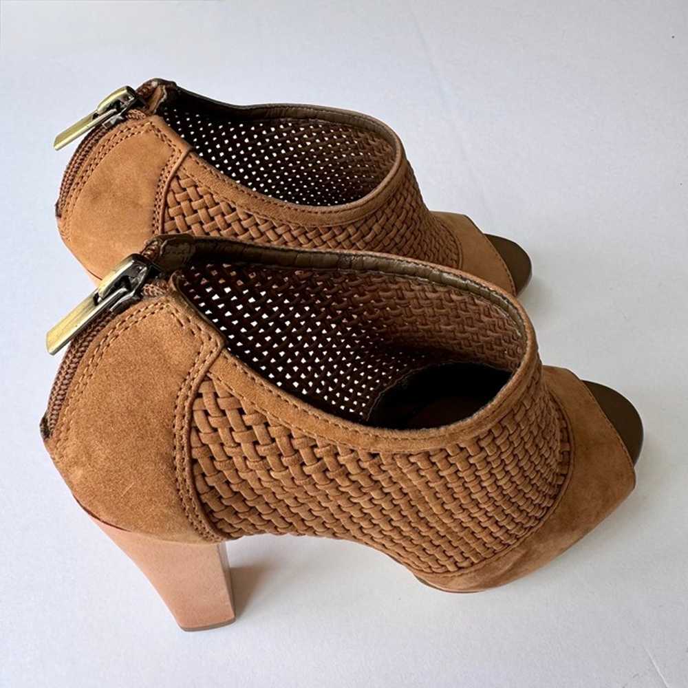 Banana Republic Tan Brown Woven Suede Peep Toe An… - image 5