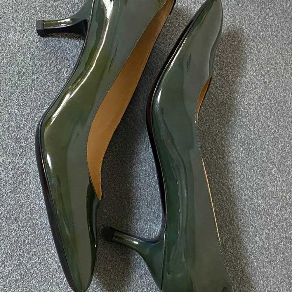 Longchamp dark green enamel pointed-toe pumps wit… - image 3