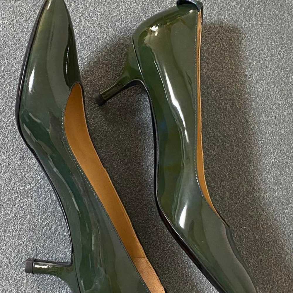 Longchamp dark green enamel pointed-toe pumps wit… - image 4