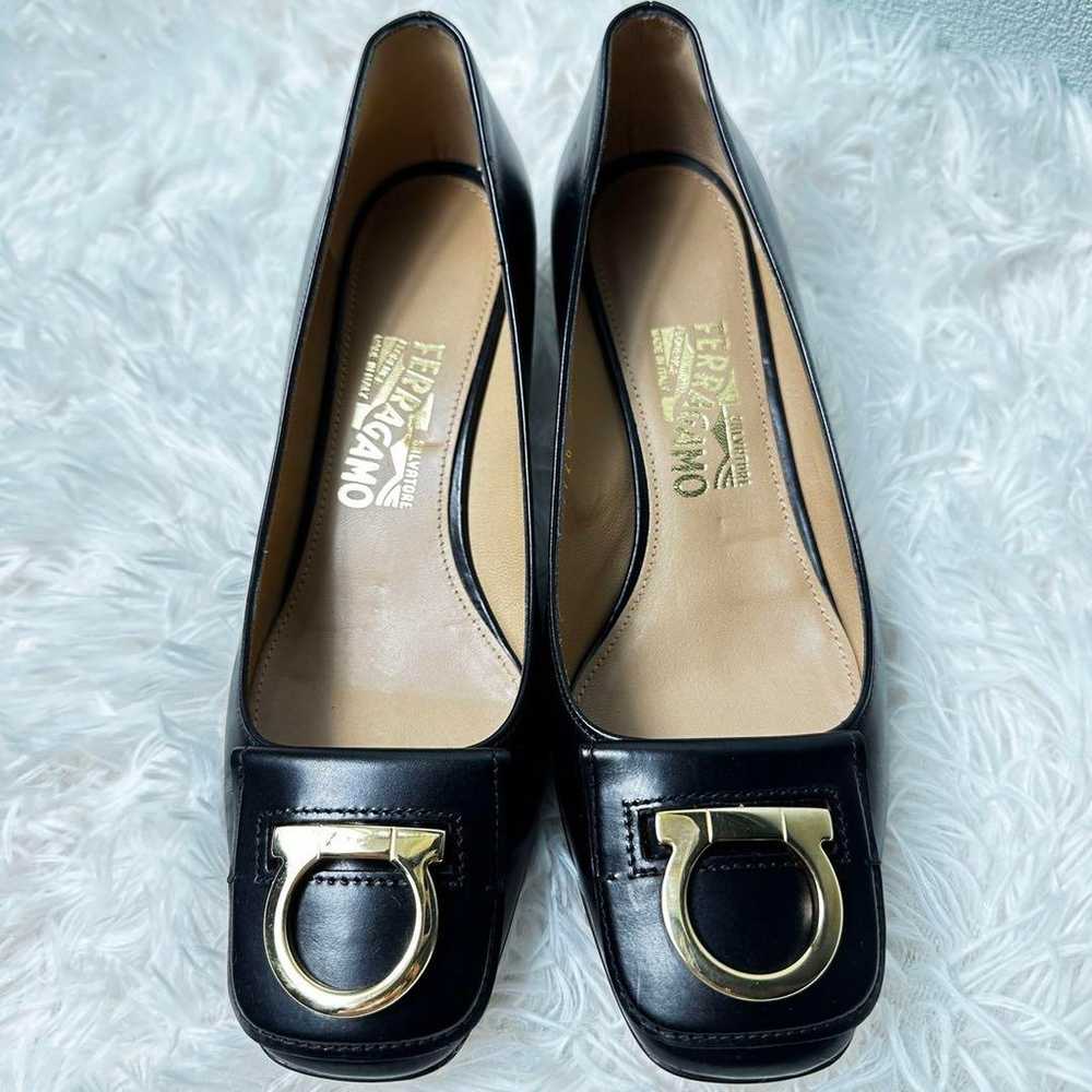 Unused Class ✨ Salvatore Ferragamo Gancini Pumps … - image 2