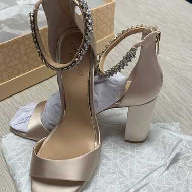 Jewel Badgley Mischka Heels