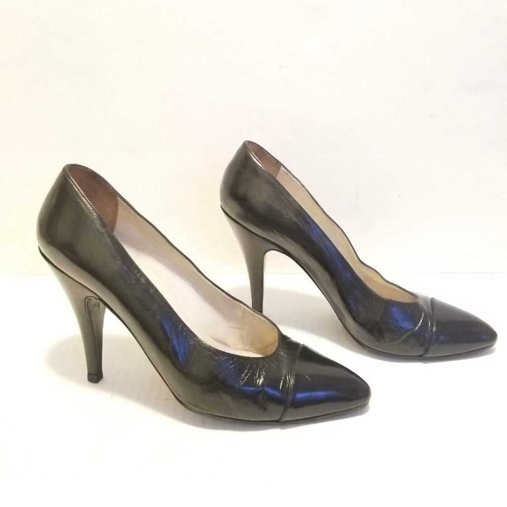 CHANEL black leather high heels pumps - image 4