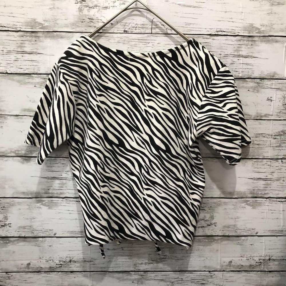 WEGO [F] Zebra Print Short Sleeve T-Shirt with Fr… - image 7