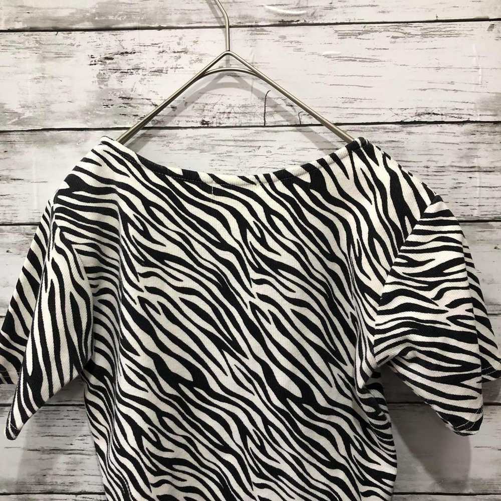 WEGO [F] Zebra Print Short Sleeve T-Shirt with Fr… - image 9